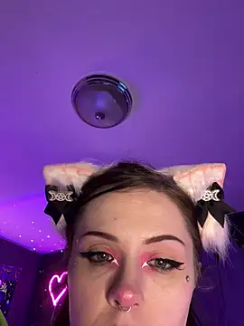 Snapshot of BlaizeyBBy chatting on 03-01-25, 02:02 BlaizeyBBy online show from 03-01-25, 02:02