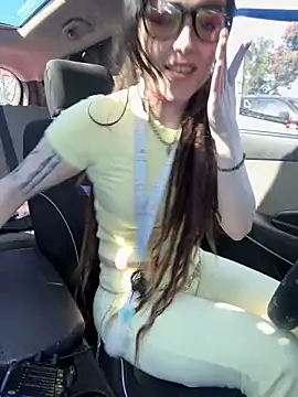 Snapshot of BlaizeyBBy chatting on 10-07-25, 10:40 BlaizeyBBy online show from 10-07-25, 10:40