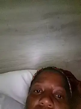 Snapshot of Galcraze chatting on 03-18-25, 09:21 Galcraze online show from 03-18-25, 09:21