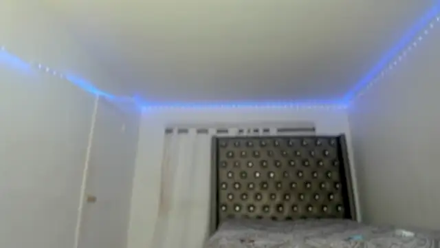 SashaMalone online show from 01-10-26, 01:02