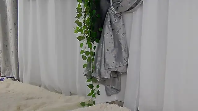 IsabelleEthan online show from 10-17-25, 01:20