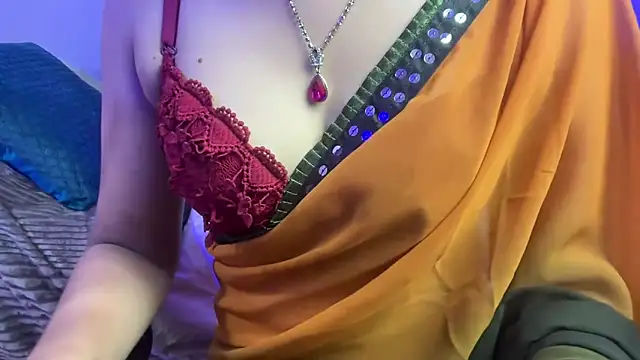 Snapshot of Queen_Angelena chatting on 04-30-26, 06:25 Queen Angelena online show from 04-30-26, 06:25
