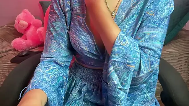Snapshot of Queen_Angelena chatting on 05-02-26, 12:59 Queen Angelena online show from 05-02-26, 12:59