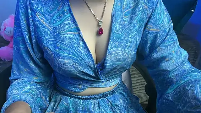 Snapshot of Queen_Angelena chatting on 05-02-26, 05:18 Queen Angelena online show from 05-02-26, 05:18