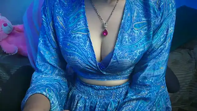 Snapshot of Queen_Angelena chatting on 05-03-26, 05:24 Queen Angelena online show from 05-03-26, 05:24