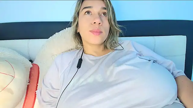 Snapshot of na-biky chatting on 02-01-26, 02:15 na-biky online show from 02-01-26, 02:15