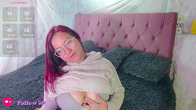 emma luna1986 online show from 12-22-24, 11:20