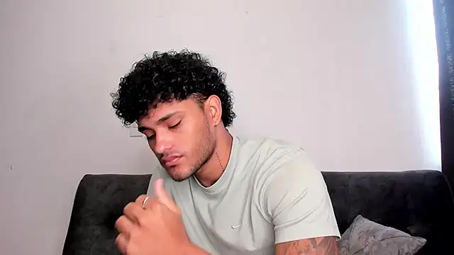 Alessandro Vanni online show from 02-18-25, 12:39