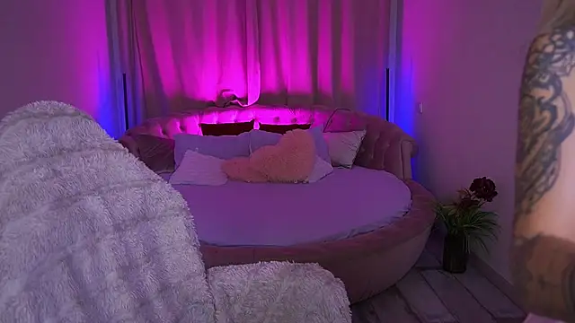 GraceCandy online show from 10-05-25, 08:51