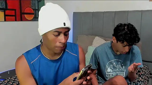 Snapshot of CrissBrownxxx chatting on 10-22-25, 08:08 CrissBrownxxx online show from 10-22-25, 08:08