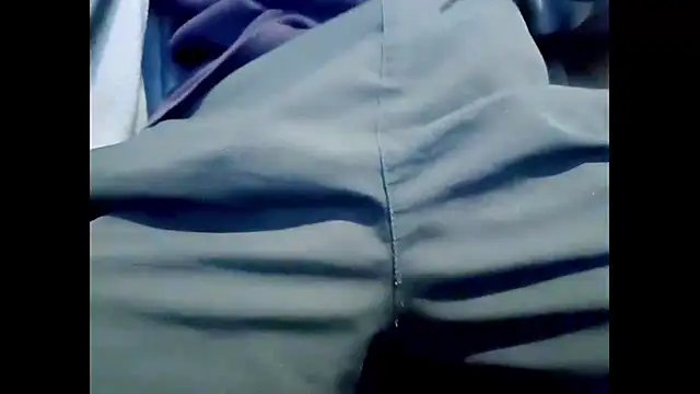 hairyuncut00 online show from 09-15-25, 10:21