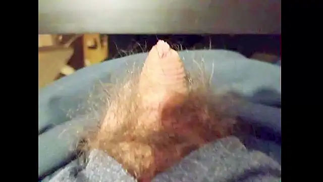 hairyuncut00 online show from 01-14-26, 08:42