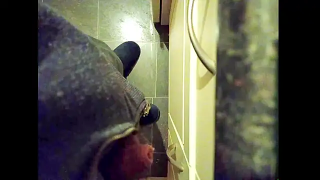 hairyuncut00 online show from 02-15-26, 06:15