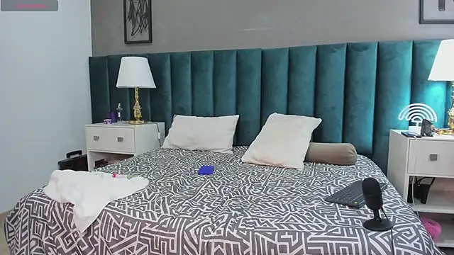 Karol fenixx online show from 02-03-25, 07:51