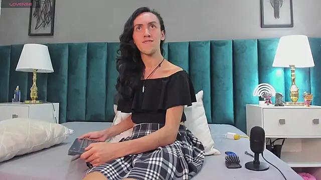 Karol fenixx online show from 02-06-25, 07:24