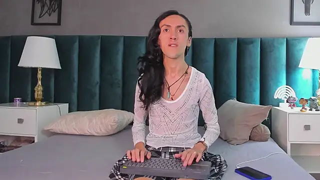 Karol fenixx online show from 02-17-25, 04:53