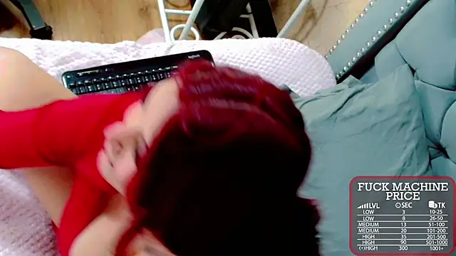 Imannejulienne online show from 10-19-25, 12:44