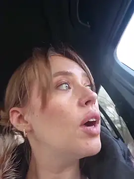 PrettieKate online show from 03-04-26, 12:33