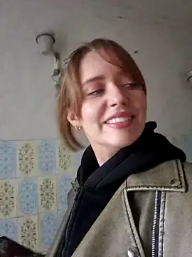 PrettieKate online show from 04-08-26, 11:54