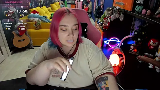 Softie Sofy online show from 12-26-24, 03:20
