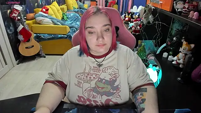 Softie Sofy online show from 01-10-25, 01:32