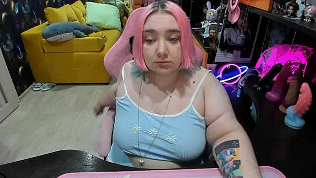 Softie Sofy online show from 05-06-26, 01:47