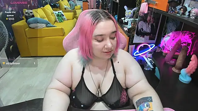 Softie Sofy online show from 06-11-26, 02:53