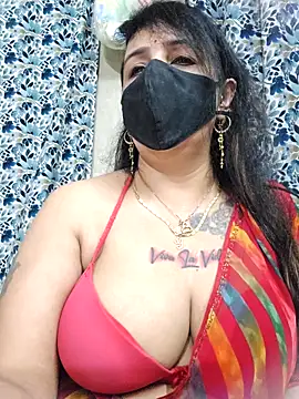 cute-tanvi online show from 10-15-25, 12:00