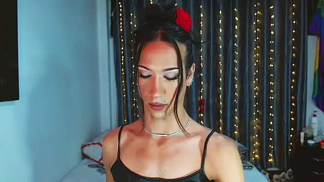 Kenisha Sweet online show from 03-10-26, 01:10