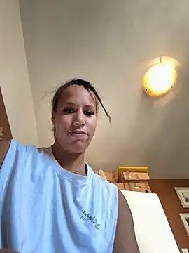 Snapshot of AaliyahHarris chatting on 10-05-25, 01:20 AaliyahHarris online show from 10-05-25, 01:20