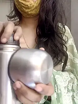 Snapshot of Lavanya_Shah chatting on 02-15-25, 03:06 Lavanya Shah online show from 02-15-25, 03:06