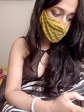 Snapshot of Lavanya_Shah chatting on 03-07-25, 02:45 Lavanya Shah online show from 03-07-25, 02:45