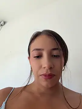 Hall 16 online show from 06-18-26, 04:44