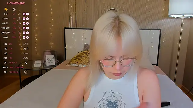 bellatip online show from 10-31-25, 12:33