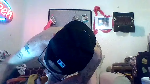 Snapshot of CLoSpunkmeyer69 chatting on 02-28-25, 03:04 CLoSpunkmeyer69 online show from 02-28-25, 03:04