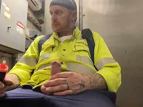 Snapshot of CLoSpunkmeyer69 chatting on 09-18-25, 06:59 CLoSpunkmeyer69 online show from 09-18-25, 06:59