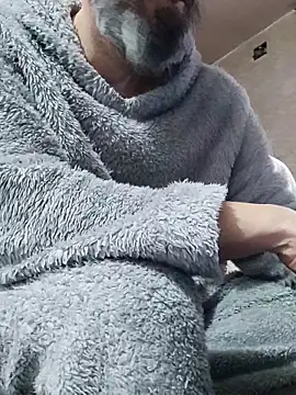 Snapshot of 207RCCam chatting on 03-23-25, 06:26 207RCCam online show from 03-23-25, 06:26