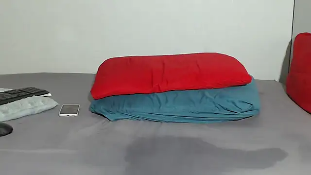 Snapshot of ANGELINE600 chatting on 12-24-24, 08:27 ANGELINE600 online show from 12-24-24, 08:27