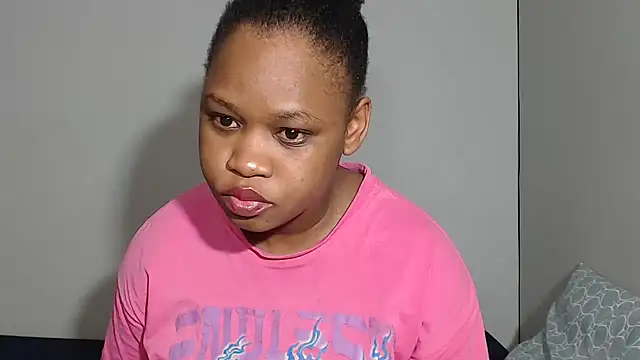 Snapshot of ANGELINE600 chatting on 11-16-25, 02:33 ANGELINE600 online show from 11-16-25, 02:33