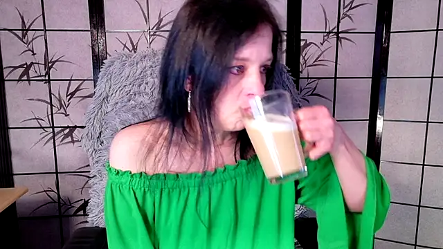  Sweetlonglips  online show from 05-07-26, 06:41