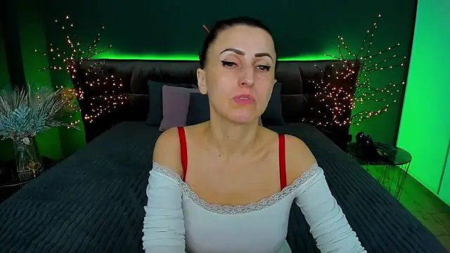 Rebecca Diamond online show from 01-26-25, 03:58