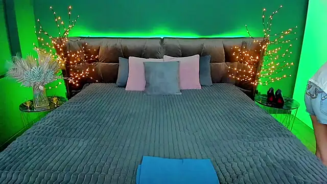 Rebecca Diamond online show from 01-28-25, 10:45