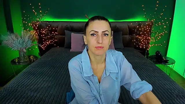 Rebecca Diamond online show from 01-30-25, 06:13