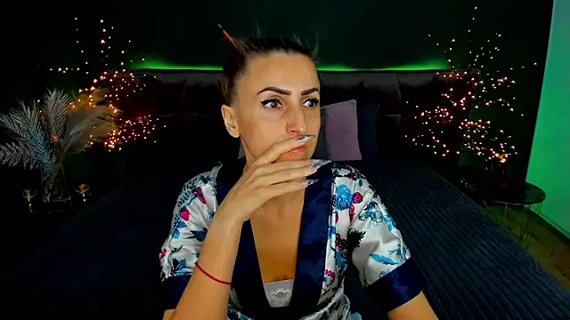 Rebecca Diamond online show from 10-01-25, 05:46