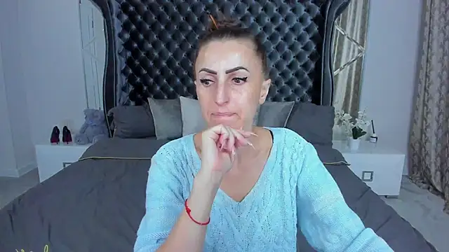 Rebecca Diamond online show from 12-03-25, 06:21