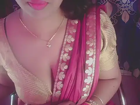 Snapshot of banglarani880 chatting on 02-06-25, 03:16 banglarani880 online show from 02-06-25, 03:16