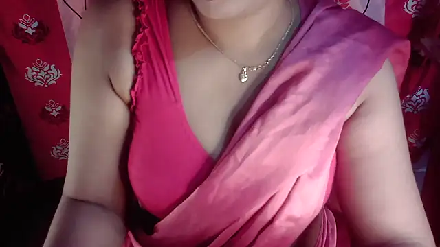 Snapshot of banglarani880 chatting on 03-15-25, 05:15 banglarani880 online show from 03-15-25, 05:15