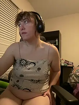 Snapshot of bratcore chatting on 03-26-26, 05:24 bratcore online show from 03-26-26, 05:24