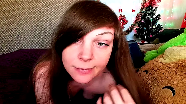 GamerGirlRoxyAndLee online show from 12-24-24, 10:28