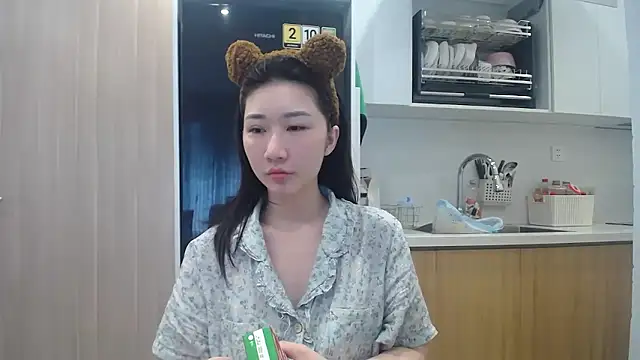 Asiagirll online show from 05-07-26, 01:33